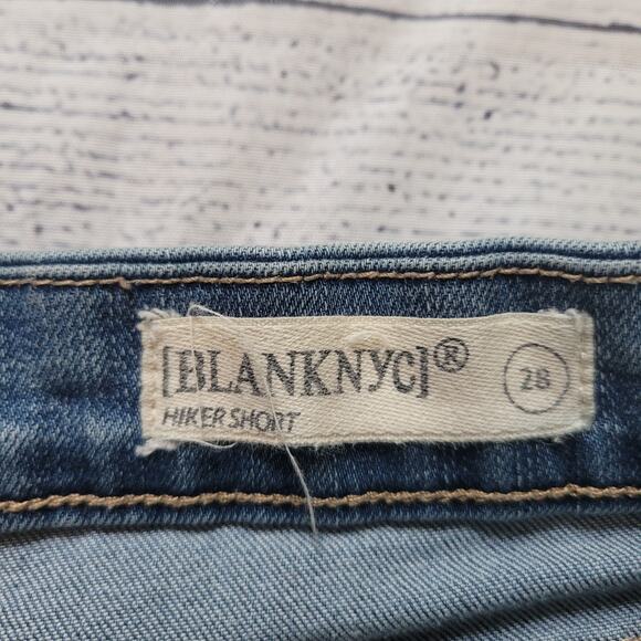 Blank NYC Size 28 Floral Embroidered Hiker Cutoff Jean Shorts Boho Festival - Picture 7 of 9